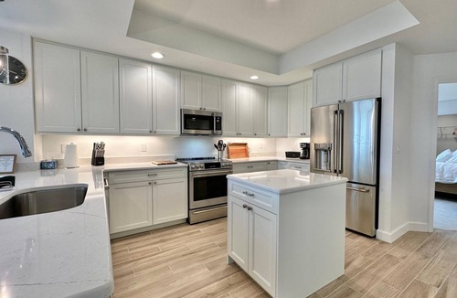 Island Estate Condo | Dolphin Harbour 305 - Luxury Waterfront