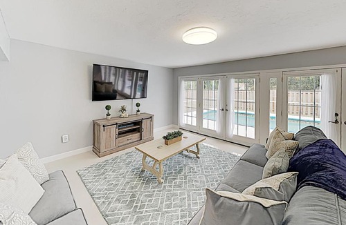 Bradenton House | Doplins Swin Spot