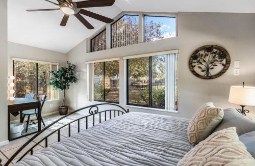 Mount Dora House | Doras Dream, 4 Bedrooms, Sleeps 12, Downtown