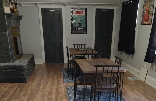 Winder Apartment | DOUBLE room SUITE, 2 beds rm. 1