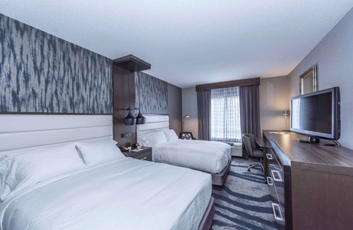 North Charleston Hotel | DoubleTree by Hilton North Charleston - Convention Center