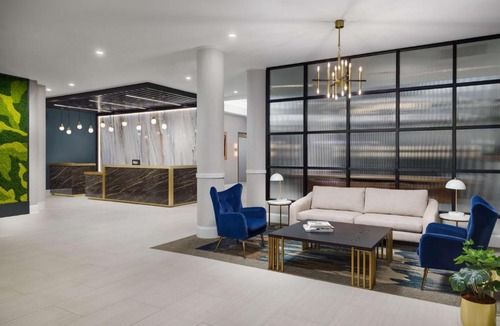 Charlotte Center City Hotel | DoubleTree by Hilton Charlotte City Center
