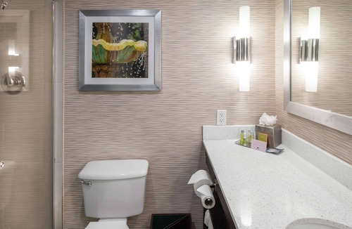 Northside Hotel | DoubleTree by Hilton Hotel Jacksonville Airport