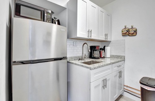 Delray Beach Cottage | Down Town Delray, near Ave and beach, Free parking