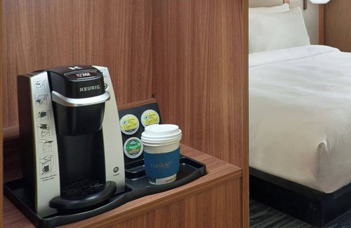 Athens Hotel | Downtown Athens King Room Breakfast, Pool & Gym