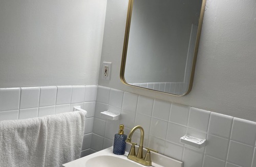 Peachtree Center Condo | Downtown Atlanta Condo with Patio and Parking Included