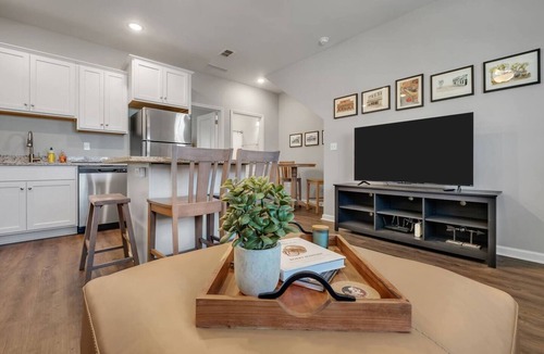 Tallahassee House | Downtown Condo | 10 Min to FSU Stadium & Campus