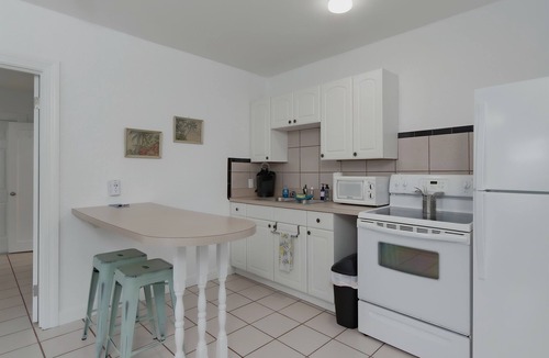 Downtown Dunedin Cottage | Downtown Dunedin Cottage Near Beaches + Breweries