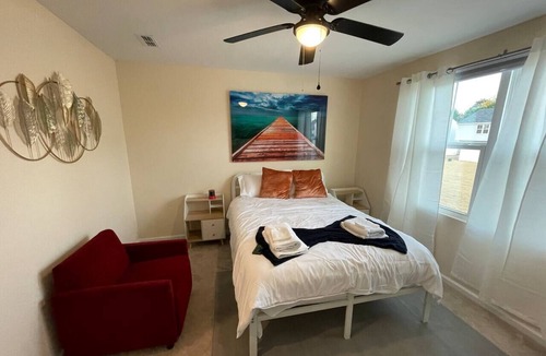 Parker House | Downtown Greenville | WiFi| 3BR | 2.5 bath
