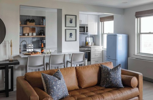 Downtown Atlanta Condo | Downtown Hidden Gem w/Balcony & Free Parking