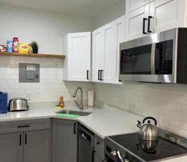 Historic Uptown Apartment | Downtown Hideaway 1-Bedroom Bungalow