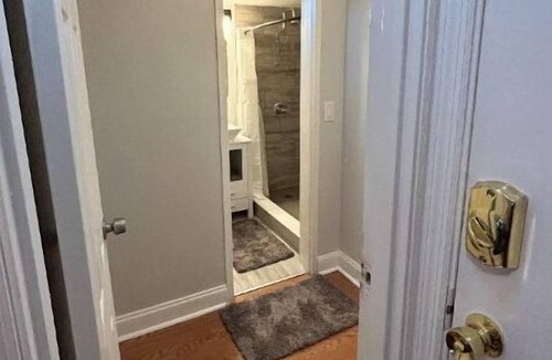 Downtown Jacksonville Apartment | Downtown Jax - Comfy, Cozy Studio near Hospitals, Stadium and Arena