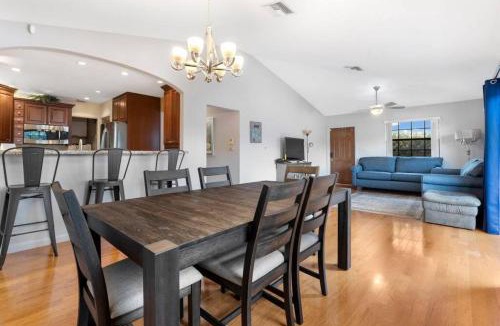 Hendricks and Venice Isles House | DOWNTOWN LAS OLAS WATERFRONT HOME UPDATED UNIT