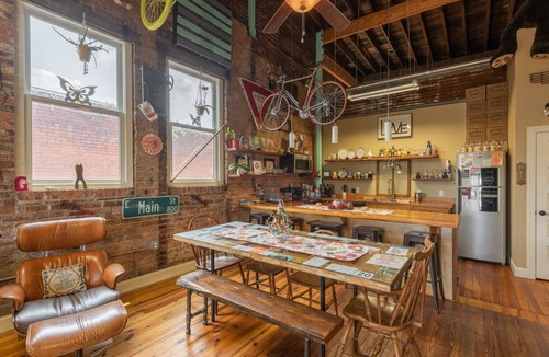 Downtown Chattanooga Condo | DOWNTOWN Loft living - ❤️❤️Main Street❤️Southside❤️❤️