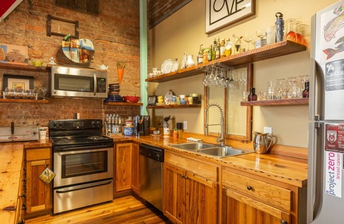 Downtown Chattanooga Condo | DOWNTOWN Loft living - ❤️❤️Main Street❤️Southside❤️❤️