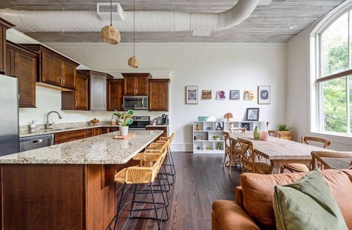 Macon Apartment | Downtown Loft | Walkable to Dining & Entertainment