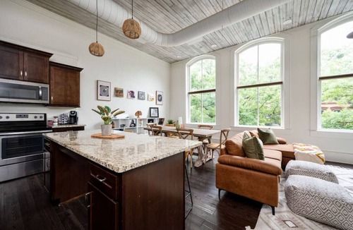 Macon Apartment | Downtown Loft | Walkable to Dining & Entertainment