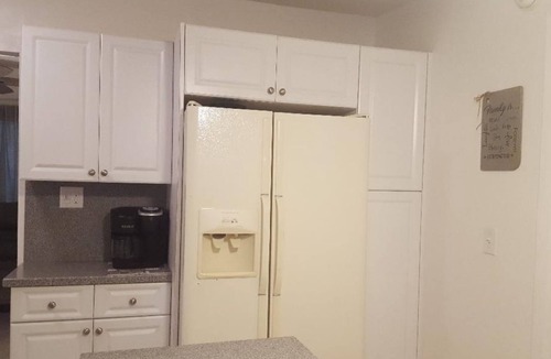Safety Harbor House | Downtown Safety Harbor 2 Bed 1 Bath Pool Home, 20 minutes from Clearwater beach