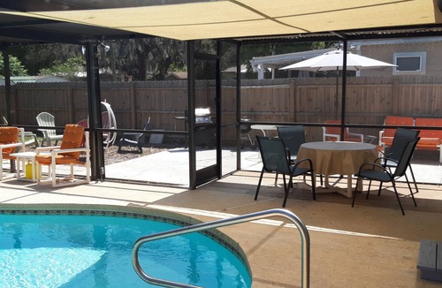 Safety Harbor House | Downtown Safety Harbor 2 Bed 1 Bath Pool Home, 20 minutes from Clearwater beach
