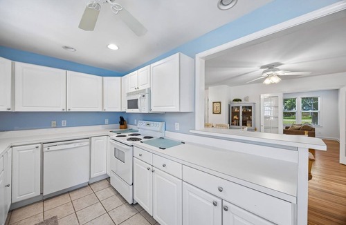St. Marys House | Downtown St. Marys Retreat | Sleeps 5