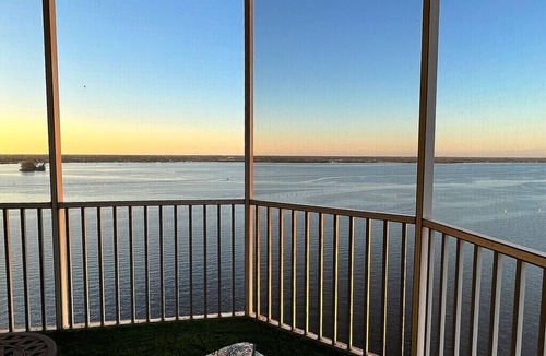 Fort Myers Condo | Downtown urban high rise, exquisitely appointed