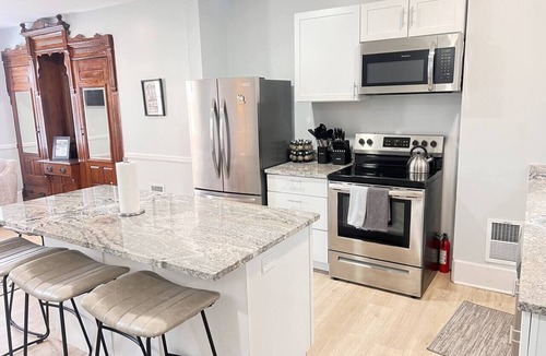 Downtown Wilmington Villa | Downtown W/Free Parking: Steps to Du Pont Hotel!