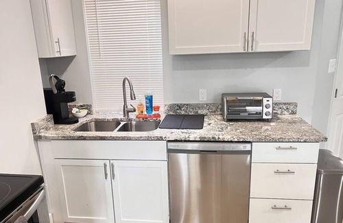 Downtown Wilmington Villa | Downtown W/Free Parking: Steps to Du Pont Hotel!