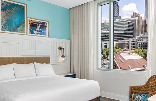 Luckie-Marietta District Hotel | DragonCon 2026 Margaritaville Atlanta 1BR Deluxe Walk to Marriott/Hyatt