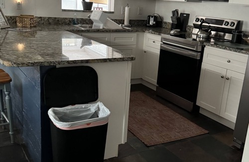Holly Hill House | Dragonfly Landing: Close to Everything