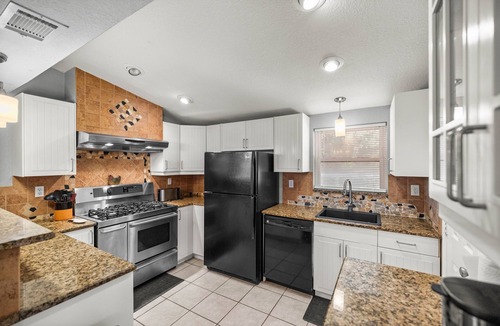 Fort McCoy House | Drifter's Landing at Lake Kerr's, Kerr Key