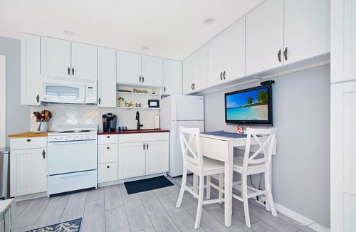 Isles of Capri Condo | Driftwood Landing 8- Isles of Capri Vacation Resort.