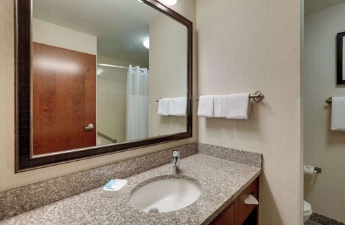 Arrowood Hotel | Drury Inn & Suites Charlotte Arrowood