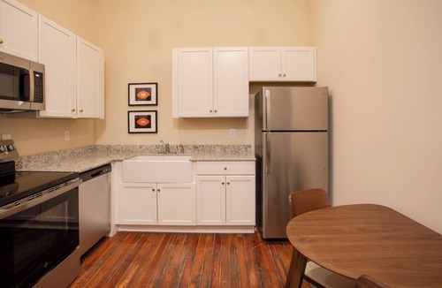 Florence Apartment | Dtwn Florence Studio 1/2 Mi to Regional Med Center