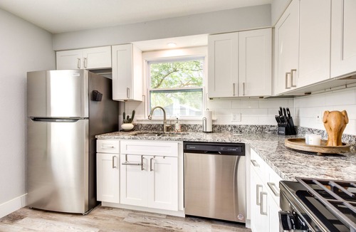 Winter Garden Cottage | Dtwn Winter Garden Home: 12 Mi to Disney!