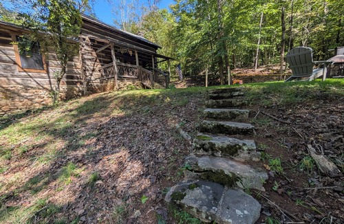 Rutherfordton Cabin | Duncan-Logan Frontier Cabin NOW 2-Bedrooms