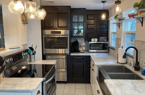 Ozona House | Dwntwn Ozona Bungalow! Dog friendly! 2 blocks to Pinellas Trail, brewery, eats!