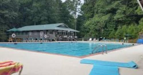 Eagle Mountain House | Eagle Mountain River Retreat