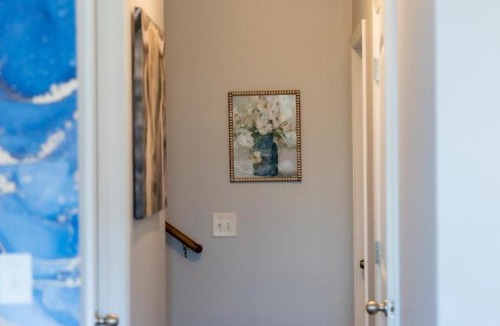 La Vergne House | Eagle's Nest with Huge Outdoor Space and Game Room