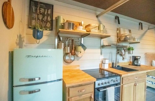 Tryon House | Eagles Nest @ Alpine South/hot tub/3 mi. TIEC
