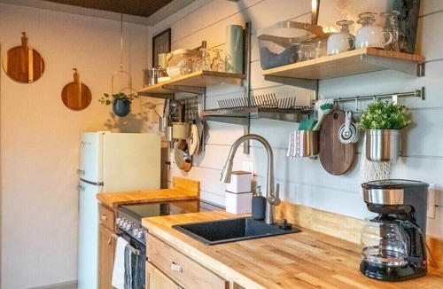 Tryon House | Eagles Nest @ Alpine South/hot tub/3 mi. TIEC