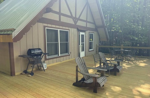 Beech Mountain Ski Chalet | Eagles Nest Chalet Su