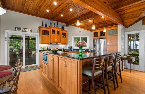 Pisgah Forest House | Eagleview Basecamp | Panoramic Pisgah Forest Views