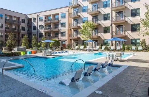 Loring Heights Apartment | Early Check-In No Fee Near Mercedes-Benz Stadium