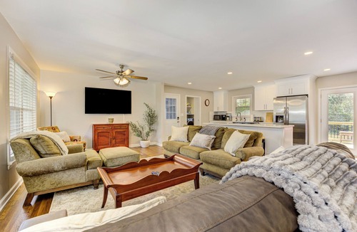 Marietta House | East Cobb Retreat/Patio & Fire Pit/10 min to Truist Park