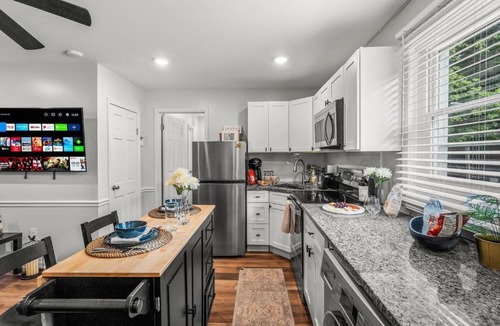 Passyunk Square Apartment | East Passyunk 1BR A Location Extended Stay