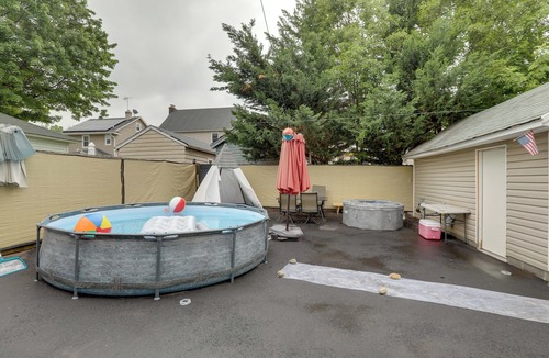 Elizabeth Apartment | Easy Access to NYC & Newark Airport! Apt w/Pool