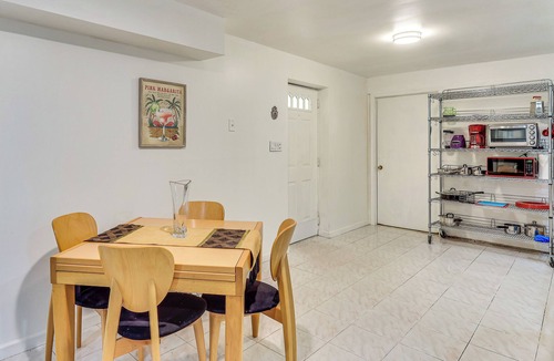 Guttenberg House | Easy NYC Commute: Getaway Near MetLife Stadium!
