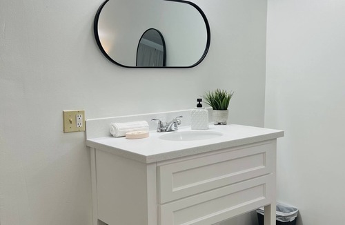 Marble Hill Hotel | EC Reed's Mercantile and Hotel