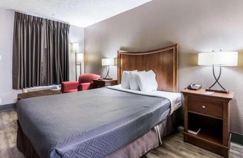 Gainesville Hotel | Econo Lodge Gainesville Downtown Area