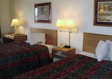 Jackson Hotel | Econo Lodge Inn & Suites Jackson Northwest